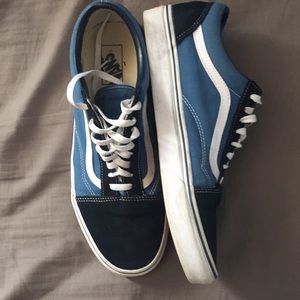 Old Skool, navy blue vans, men’s size 11.5